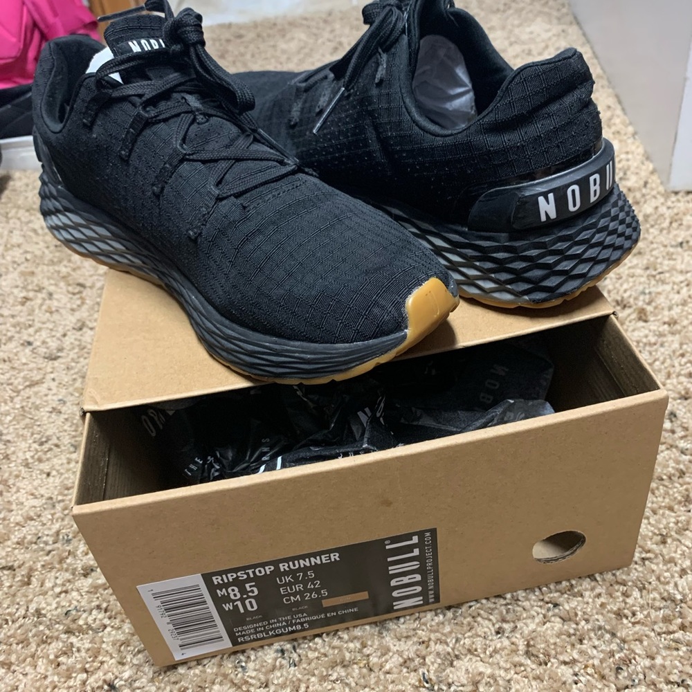 Black and gum no bull rip stop runner